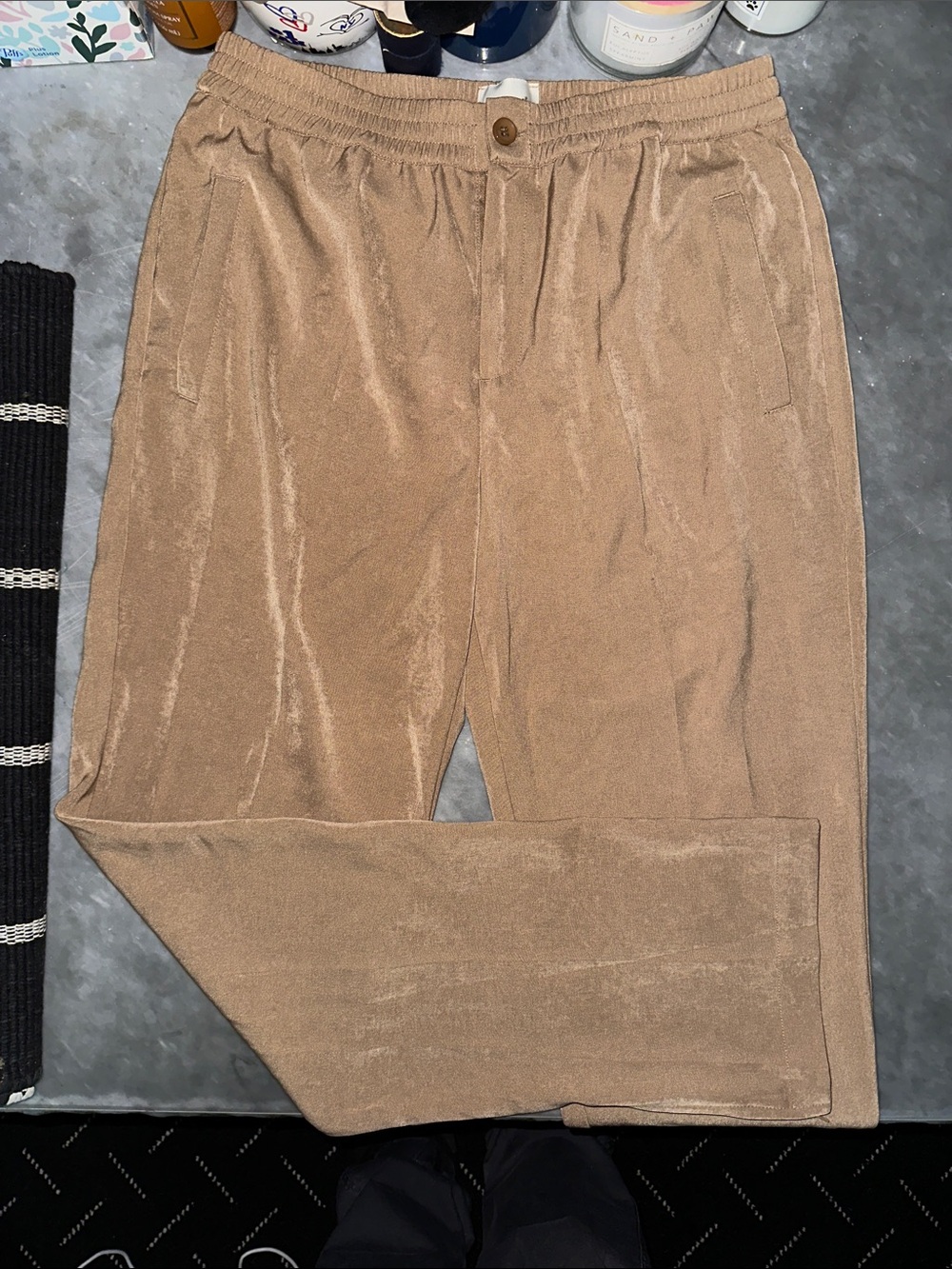 Men's Elastic-Waist Chino Pants in Tan